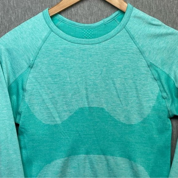 Heathered Green Pullover Long Sleeve Tee - Picture 2 of 9